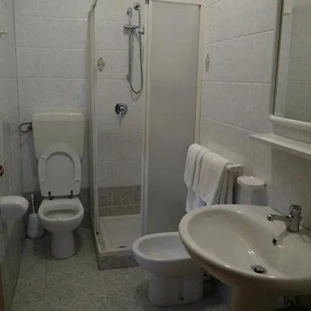 Hotel Lidia